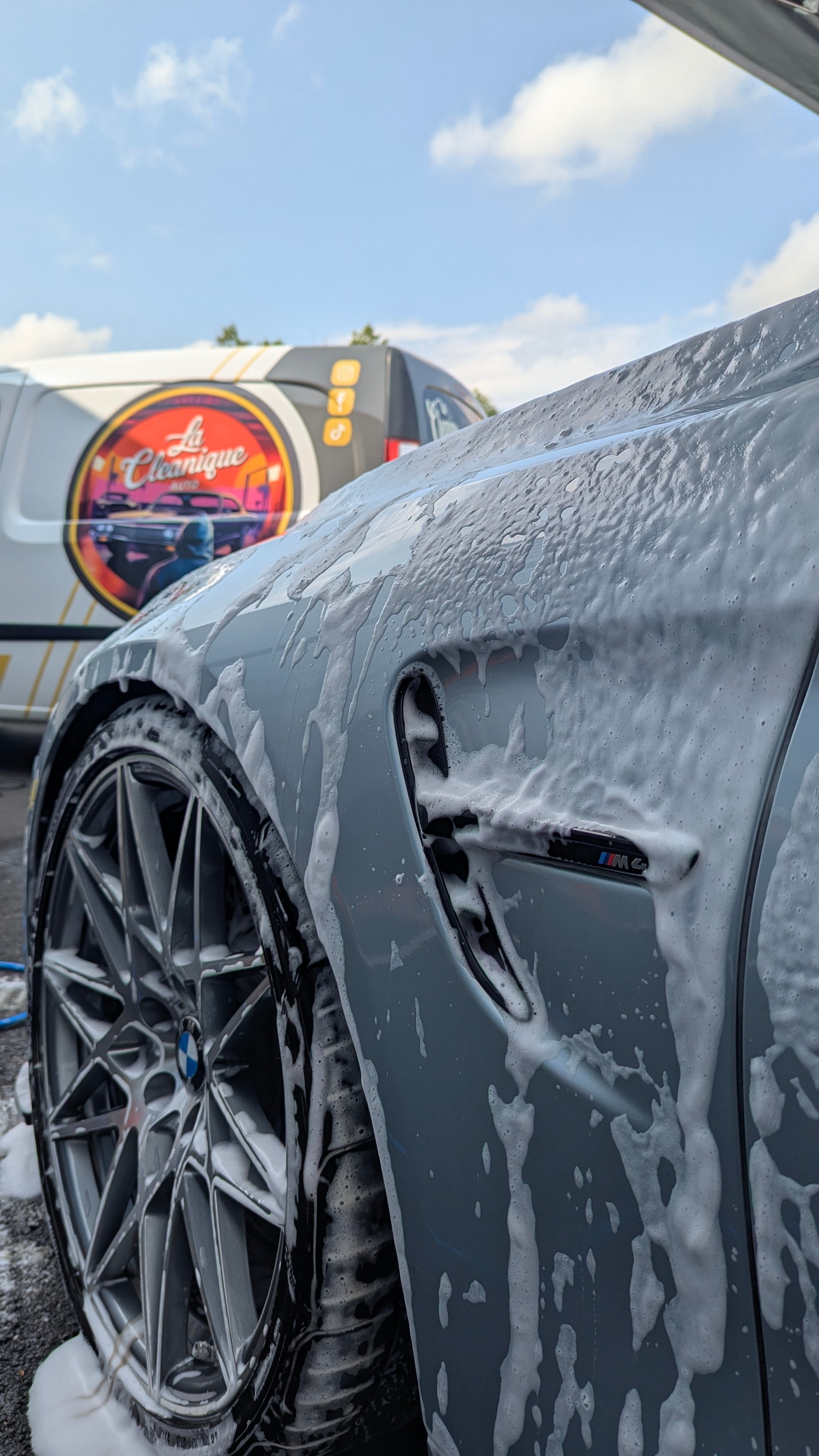 La cleanique auto : Nettoyage Auto à domicile à Nice et alentours : Intérieur, Extérieur, Lustrage
Contactez moi au 07 67 75 00 49